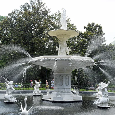 Savannah Historic Squares Walk